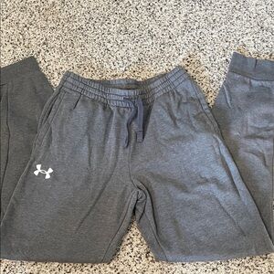 Under Armour Kids Gray Joggers size youth large